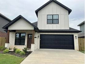 3203 Sw Hillstone Ave - Photo 1 of 1