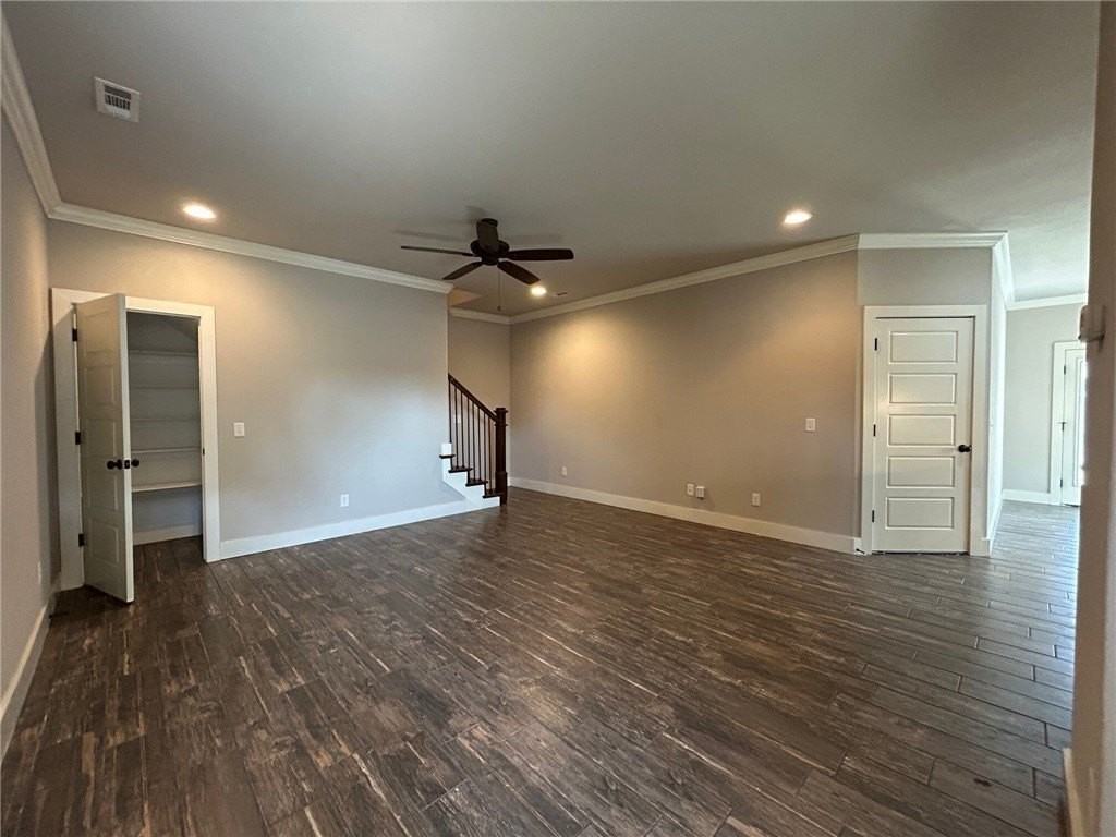 3101 Sw Warberry Ave - Photo 3 of 18