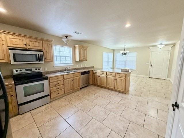 2904 W Old Farmington Rd - Photo 6 of 17