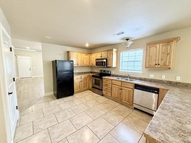 2904 W Old Farmington Rd - Photo 7 of 17
