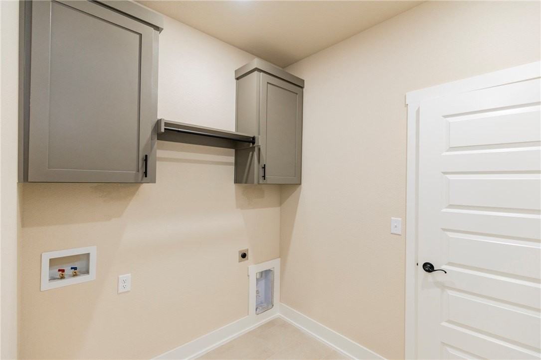 2104 N Dagan St - Photo 5 of 25