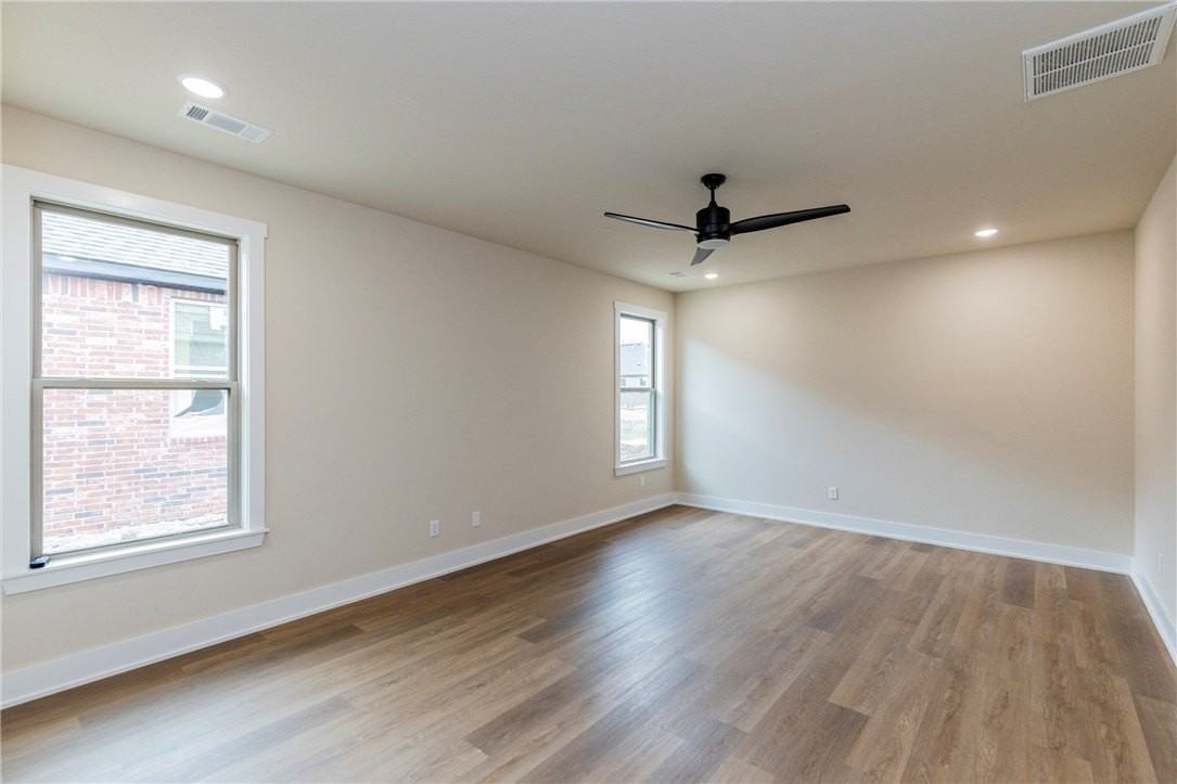 2104 N Dagan St - Photo 6 of 25
