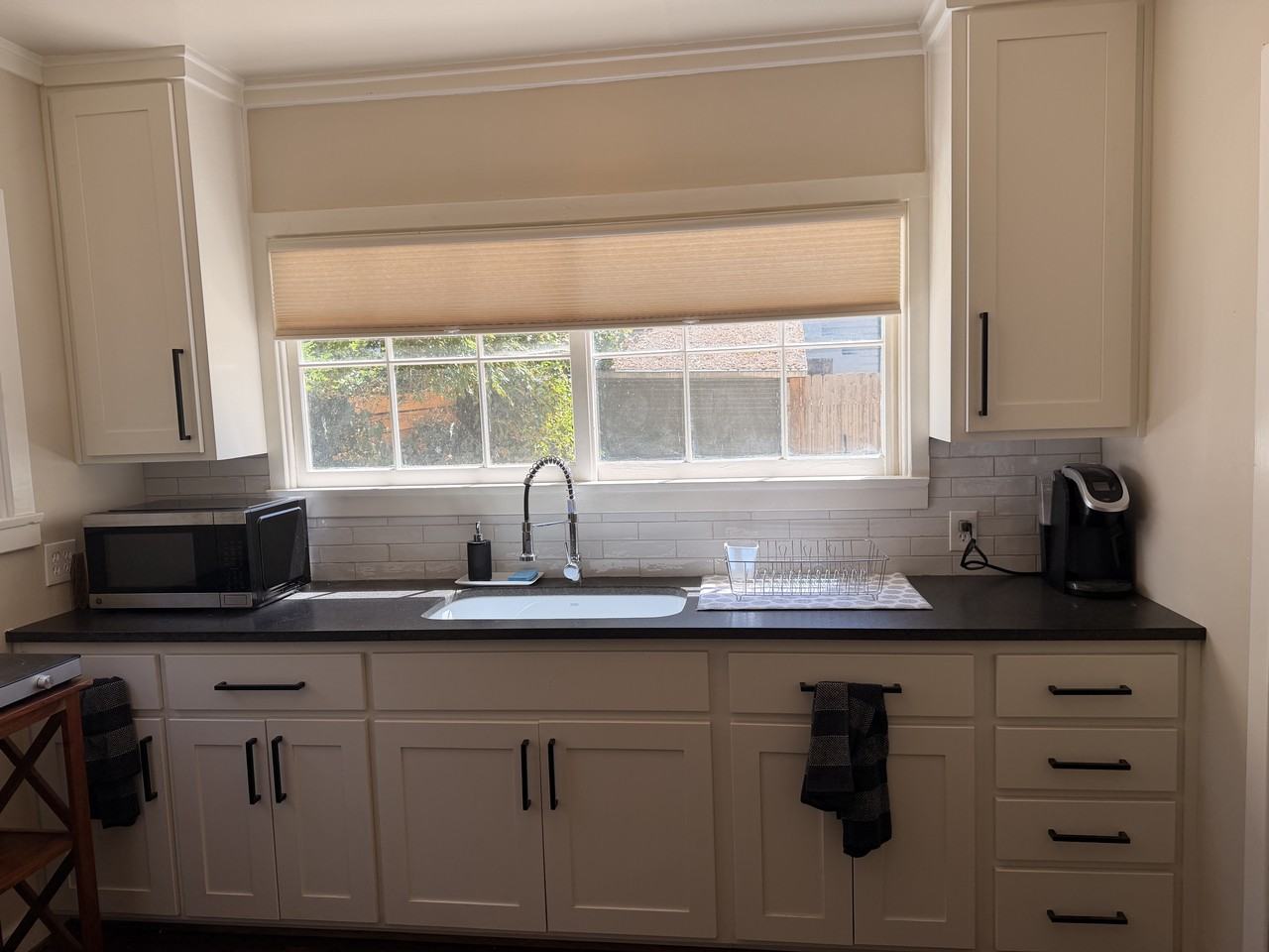 705 1/2 S Oakdale Ave #1-2 - Photo 5 of 7