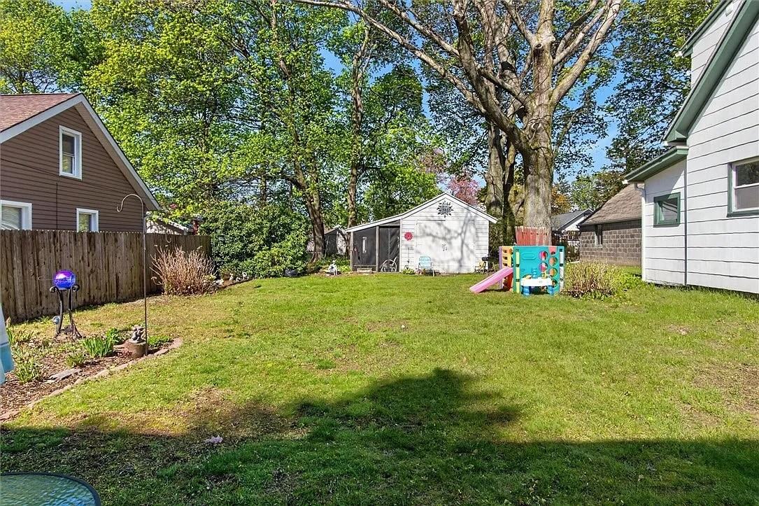 62 Clearview Rd #1 - Photo 3 of 14