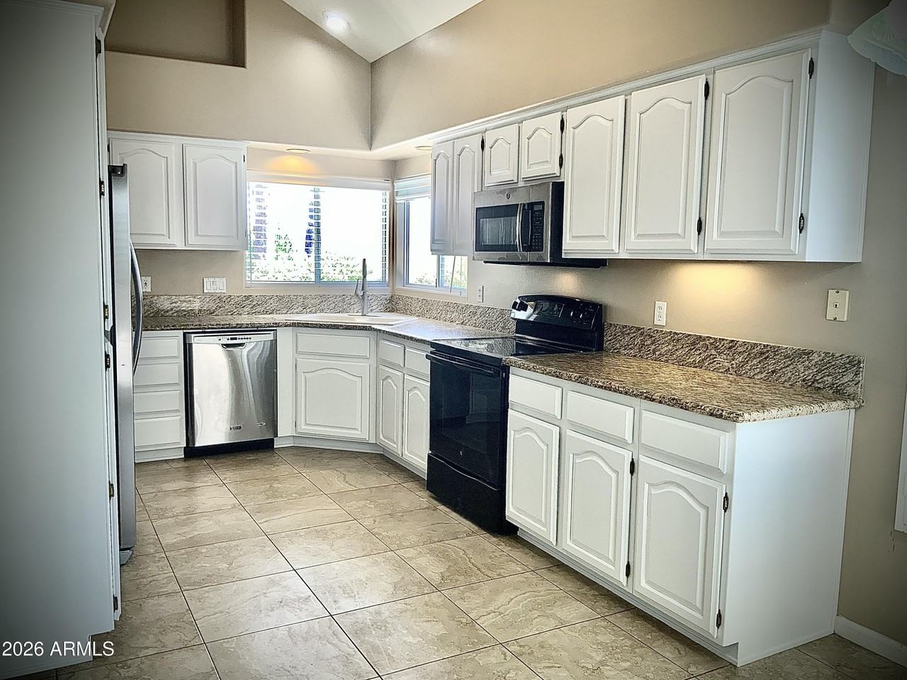 9023 N 107th Pl - Photo 5 of 39
