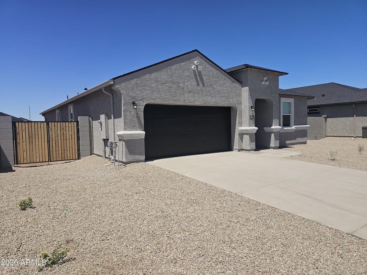 1584 E Currier Dr - Photo 3 of 20