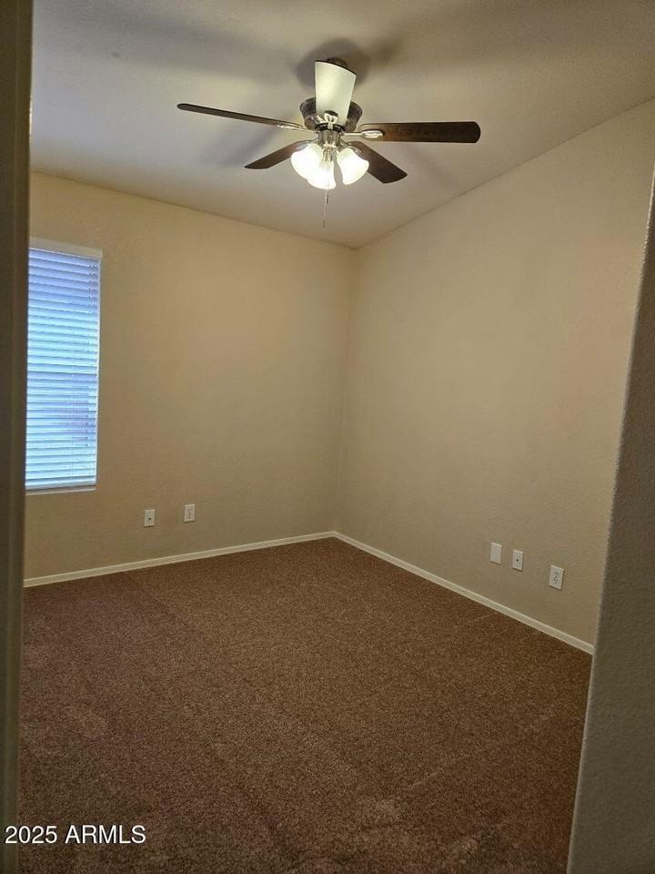 7931 W Kimberly Way - Photo 6 of 17