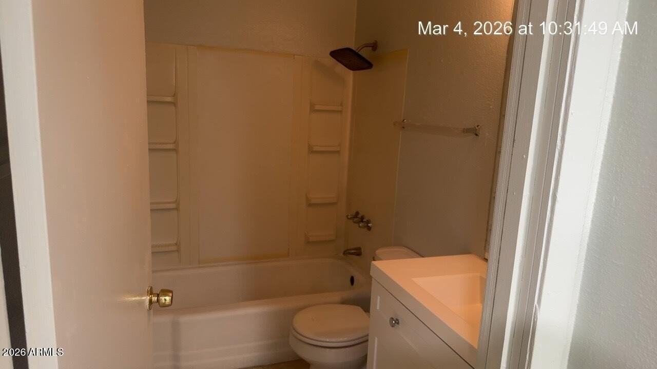 2026 W Cactus Rd #A - Photo 4 of 9