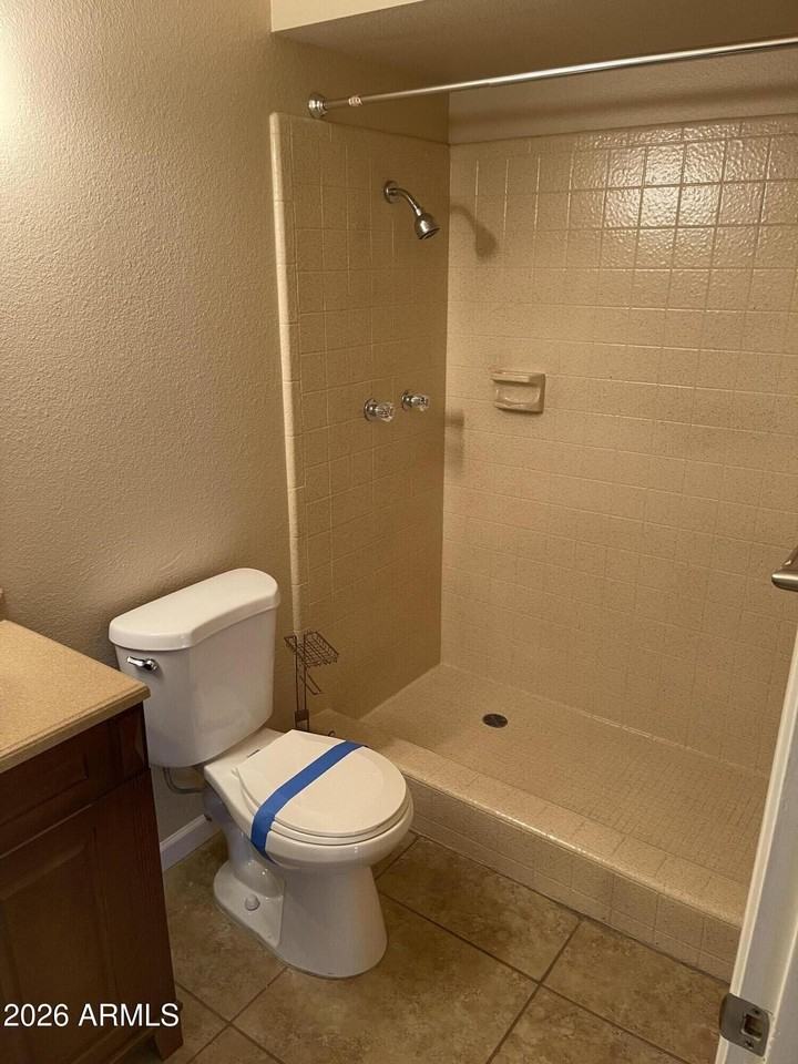 5138 W Vogel Ave - Photo 5 of 12