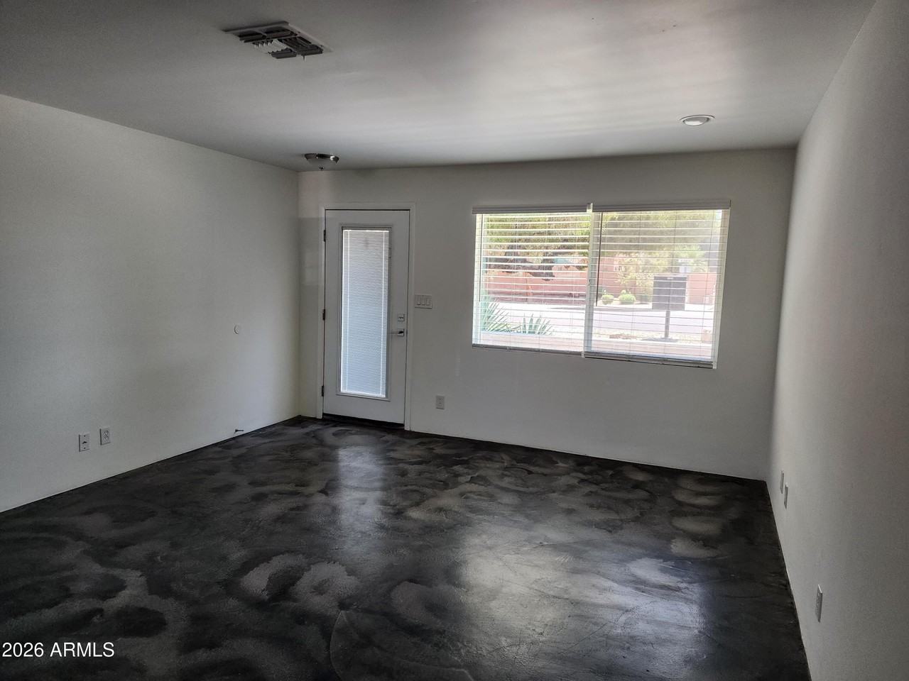 3426 N 37th St #4 - Photo 2 of 11