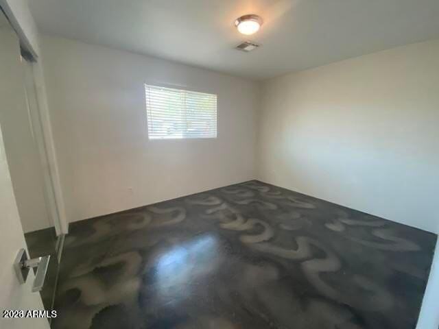3426 N 37th St #4 - Photo 6 of 11