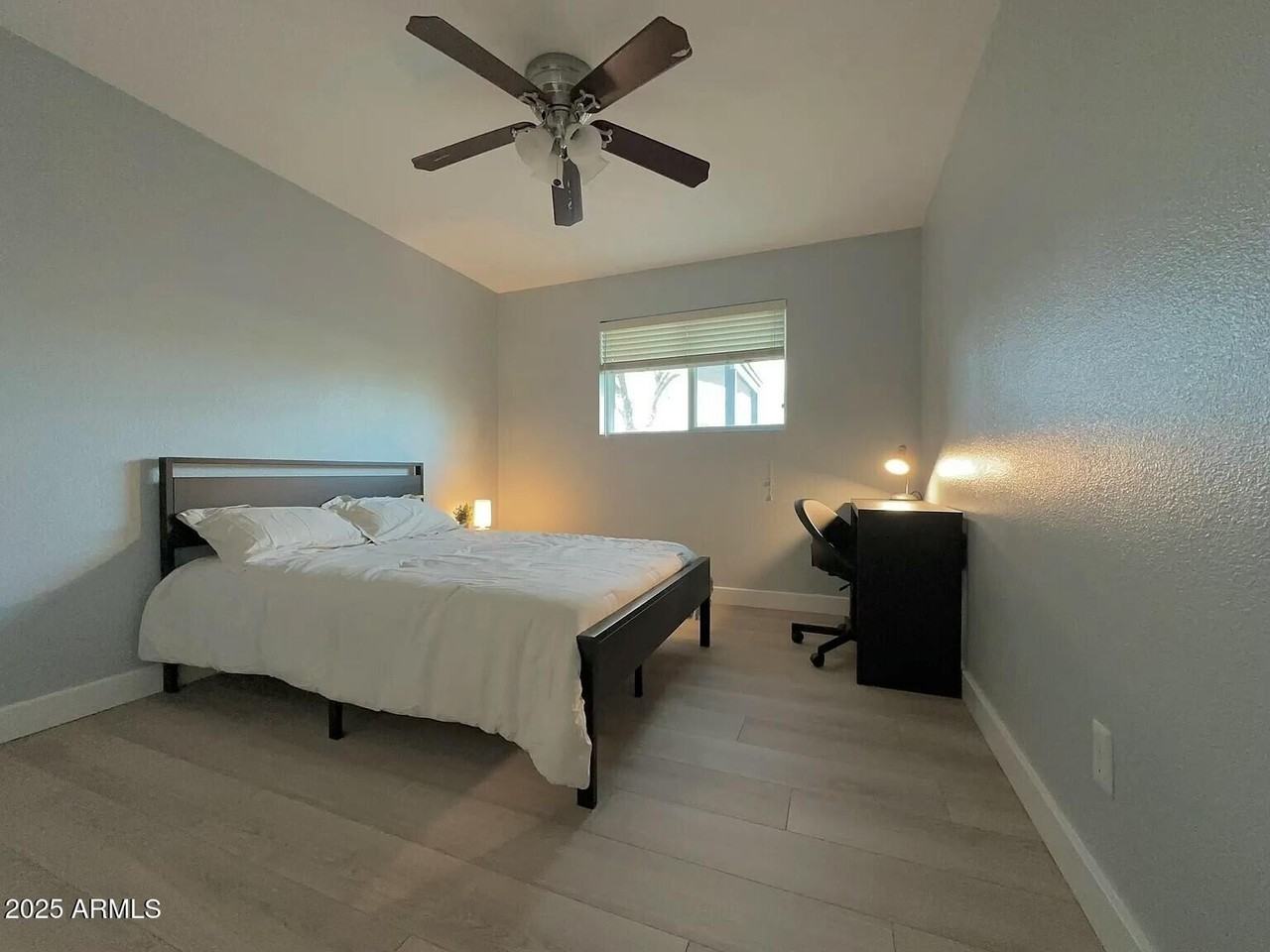1 W Fairmont Dr - Photo 6 of 17