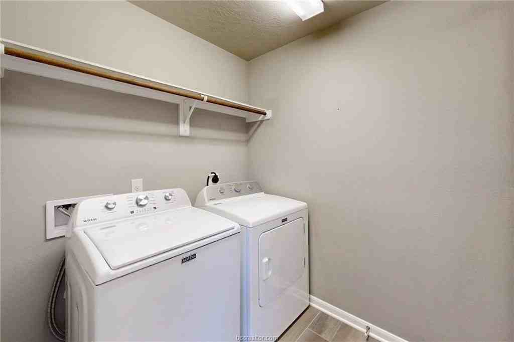 2020 Shimla Dr - Photo 5 of 25