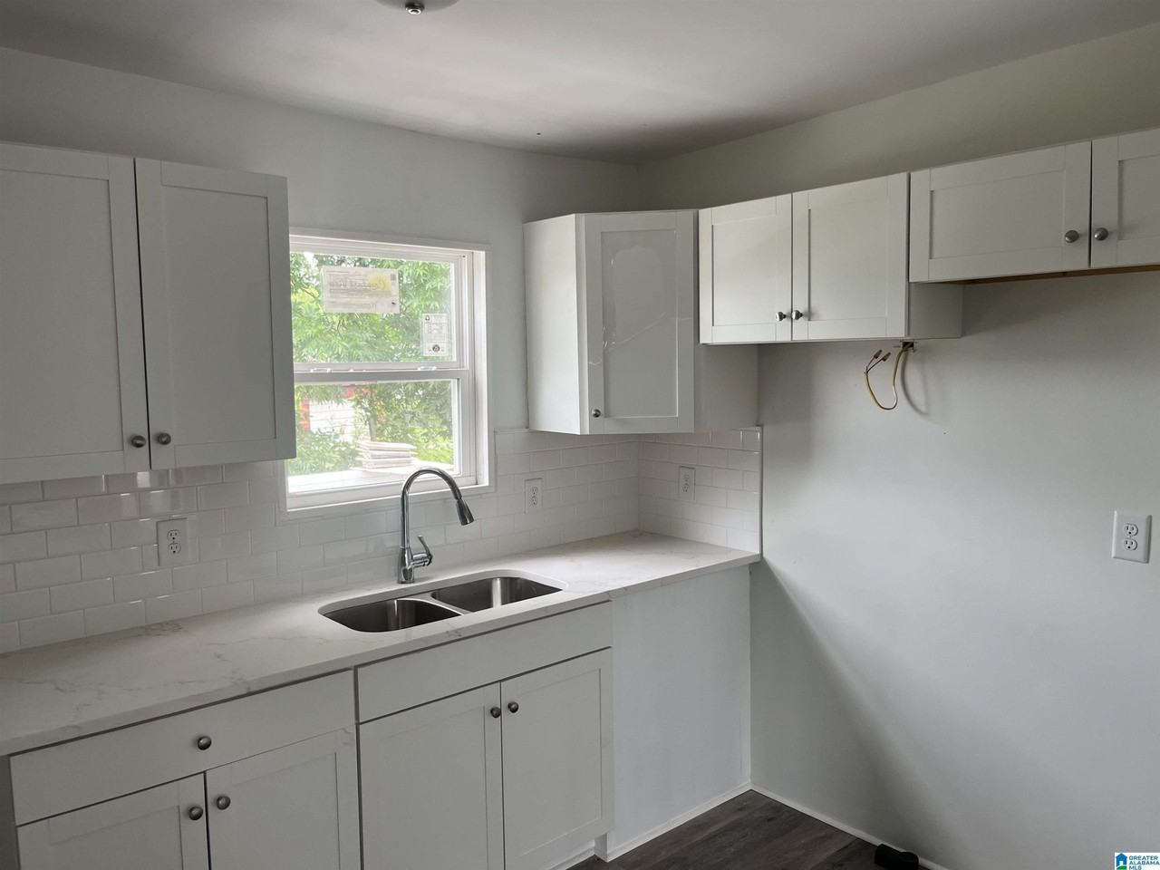 2526 Lee Ave Sw - Photo 7 of 10