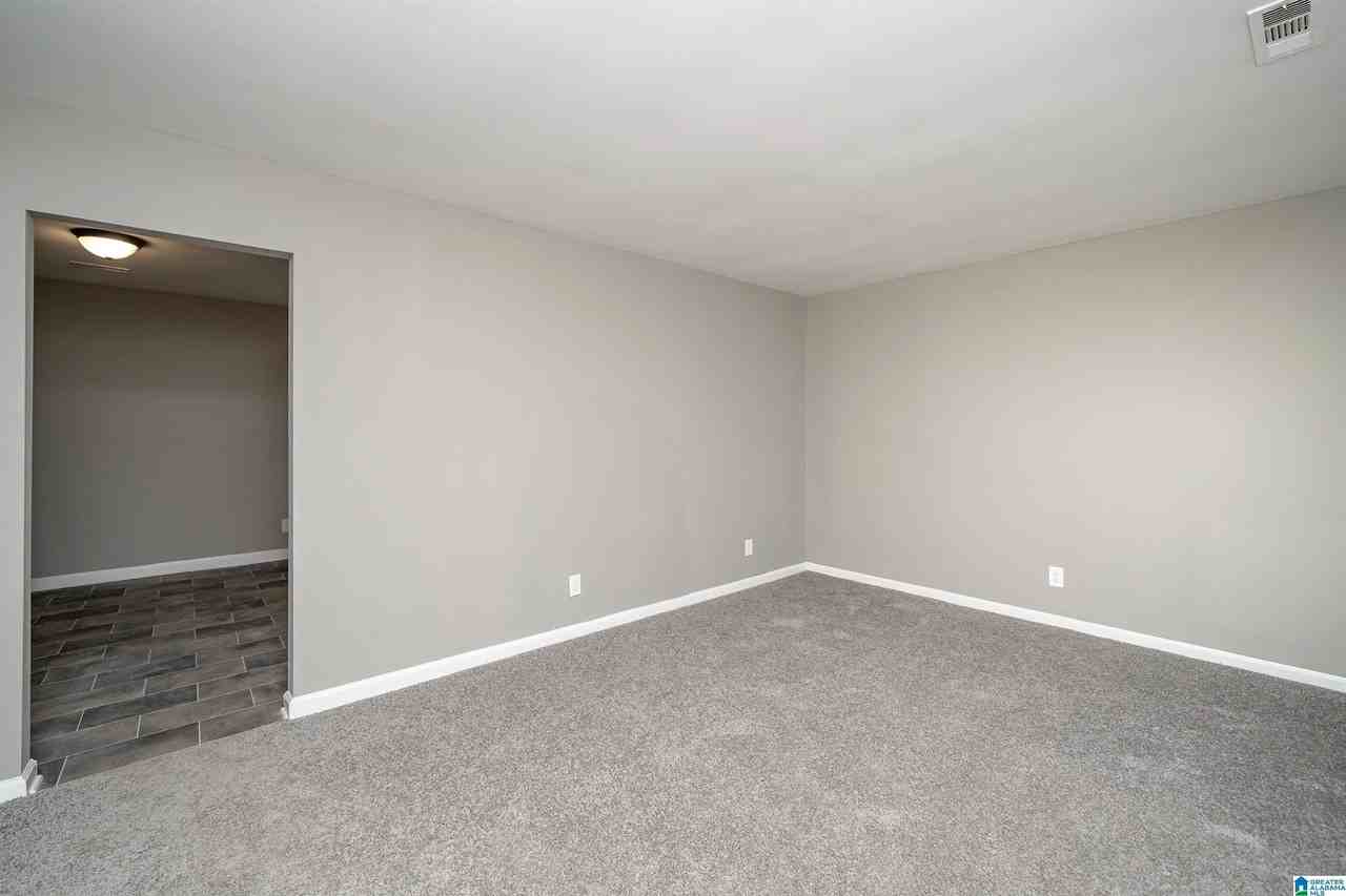 13050 Alpine Cir - Photo 5 of 20