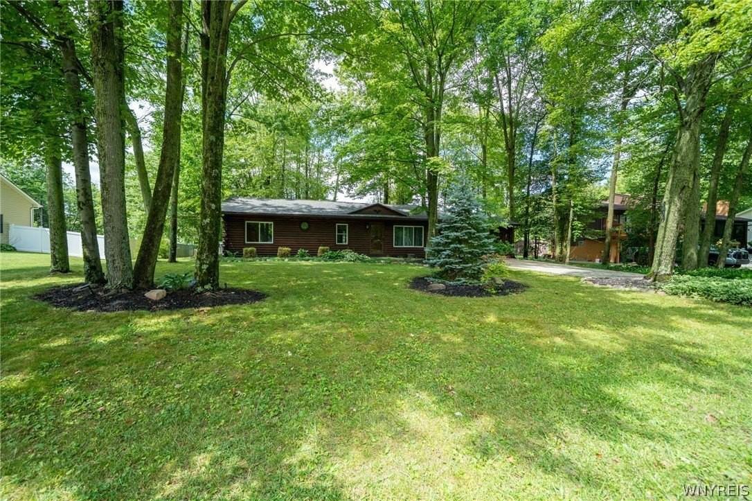 8376 Cobblestone Ct - Photo 3 of 41