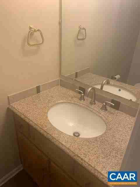 1384 5th St #B - Photo 5 of 12