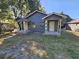 featured image of 2804 Lincoln Ave