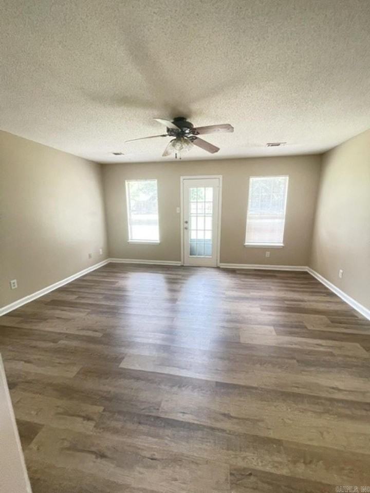 29 Burns Dr - Photo 3 of 17