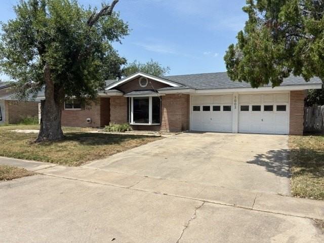 1003 Hall Ave - Photo 2 of 14