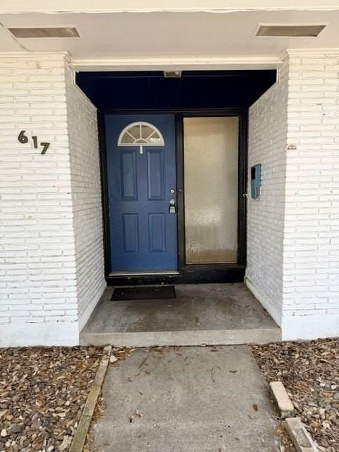 617 Williamson Pl - Photo 2 of 20