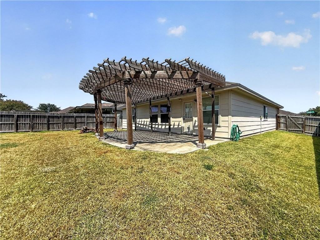 6729 Labonte - Photo 3 of 24
