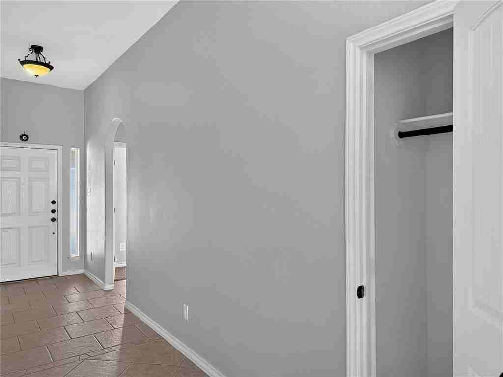 6729 Labonte - Photo 5 of 24