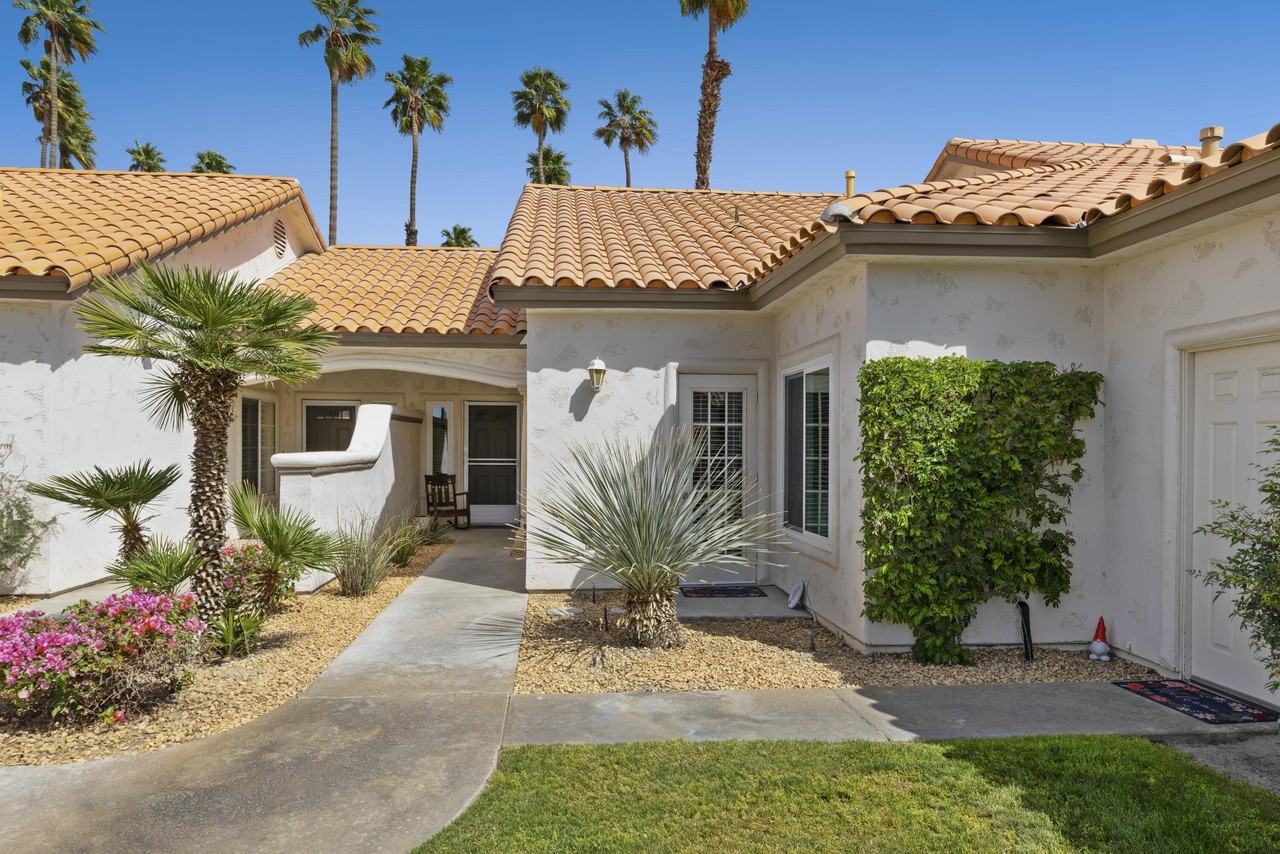182 Desert Falls Cir - Photo 3 of 50