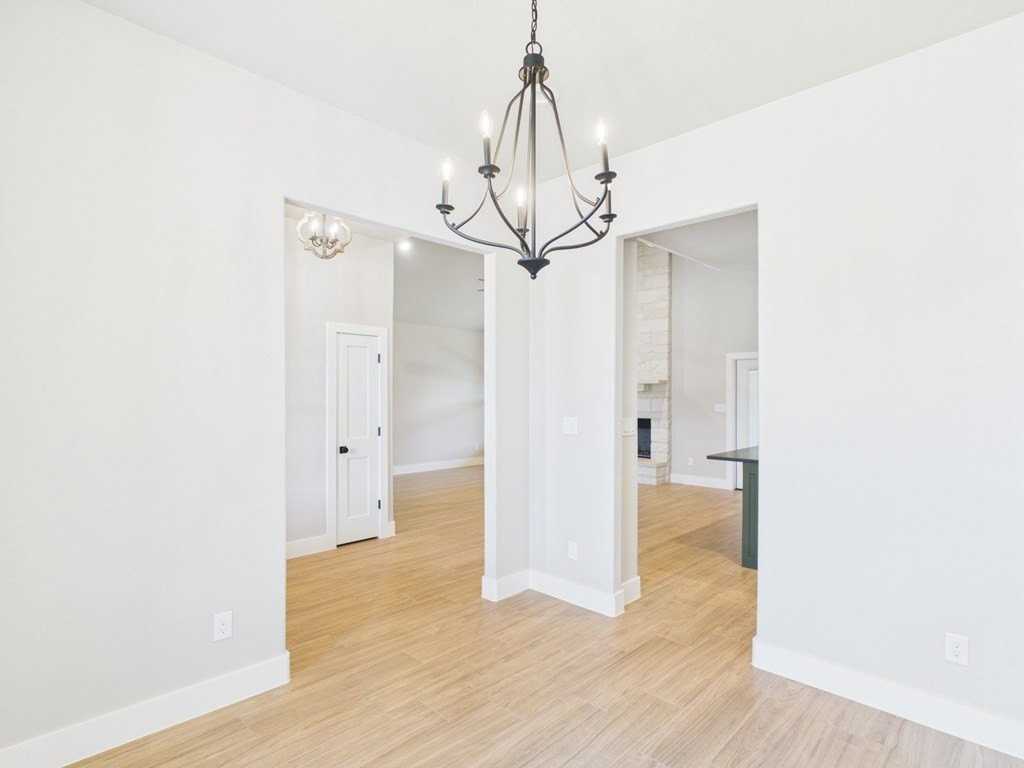 110 Parlin Ln - Photo 5 of 44
