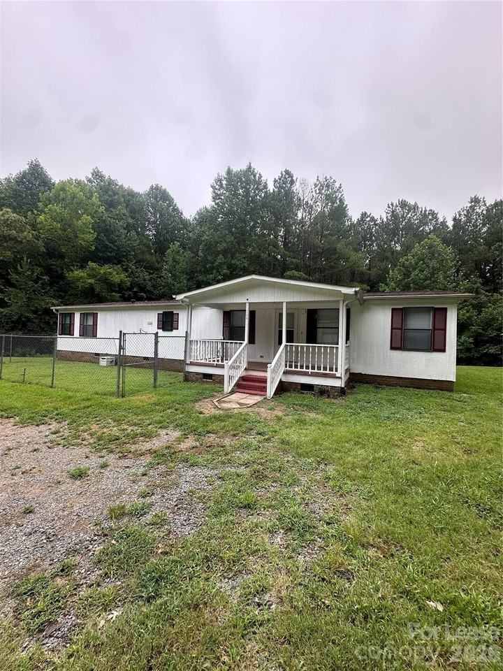 4156 Barrier Store Rd - Photo 2 of 16
