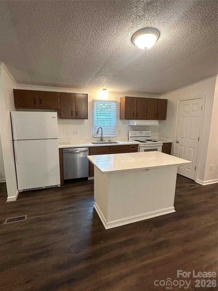 4156 Barrier Store Rd - Photo 6 of 16