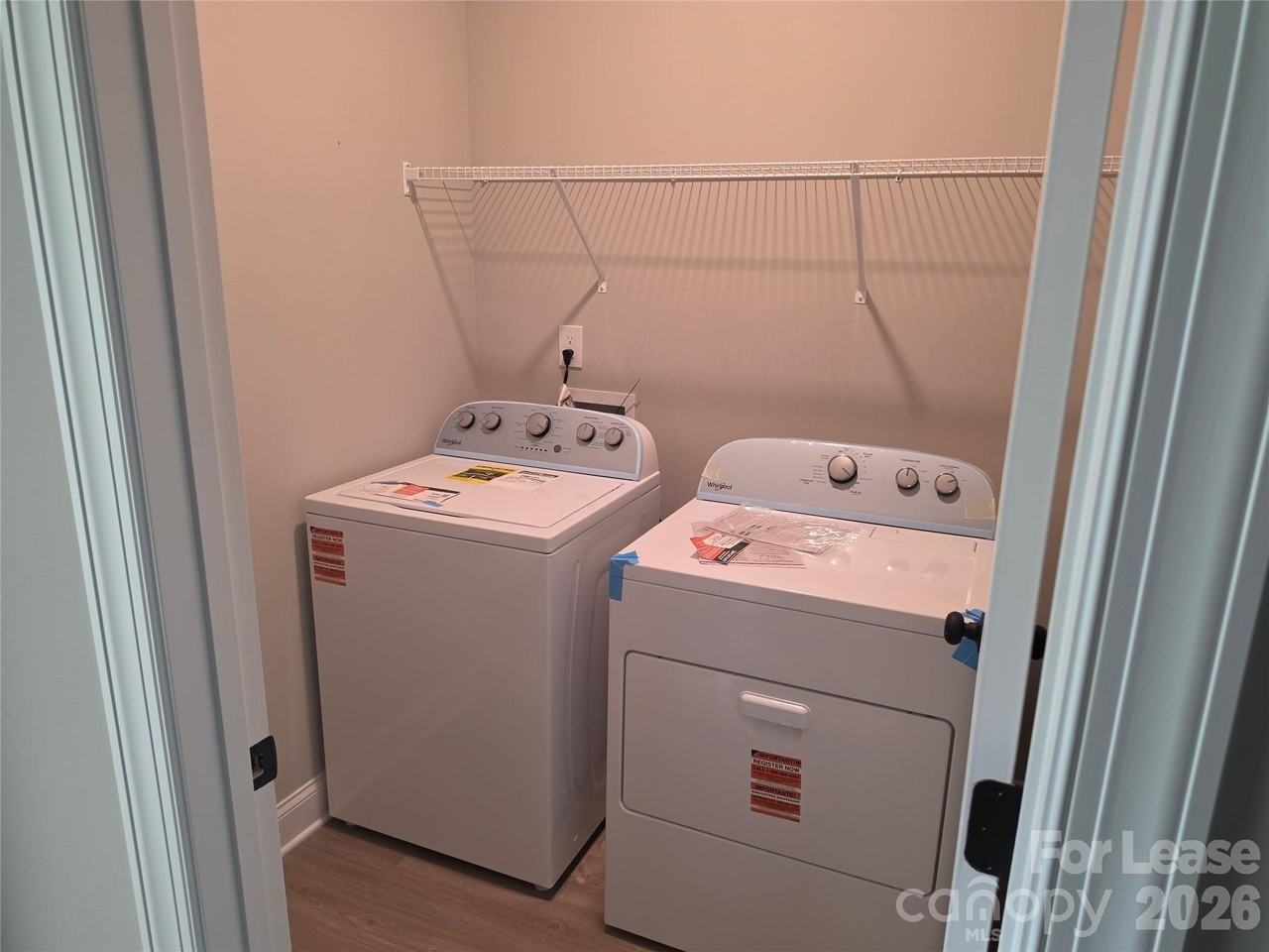 329 S Broad St - Photo 7 of 8
