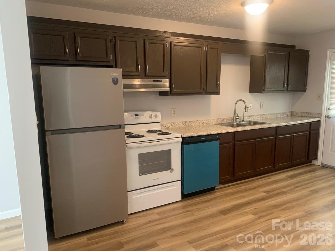 1103 Kentucky St - Photo 6 of 16