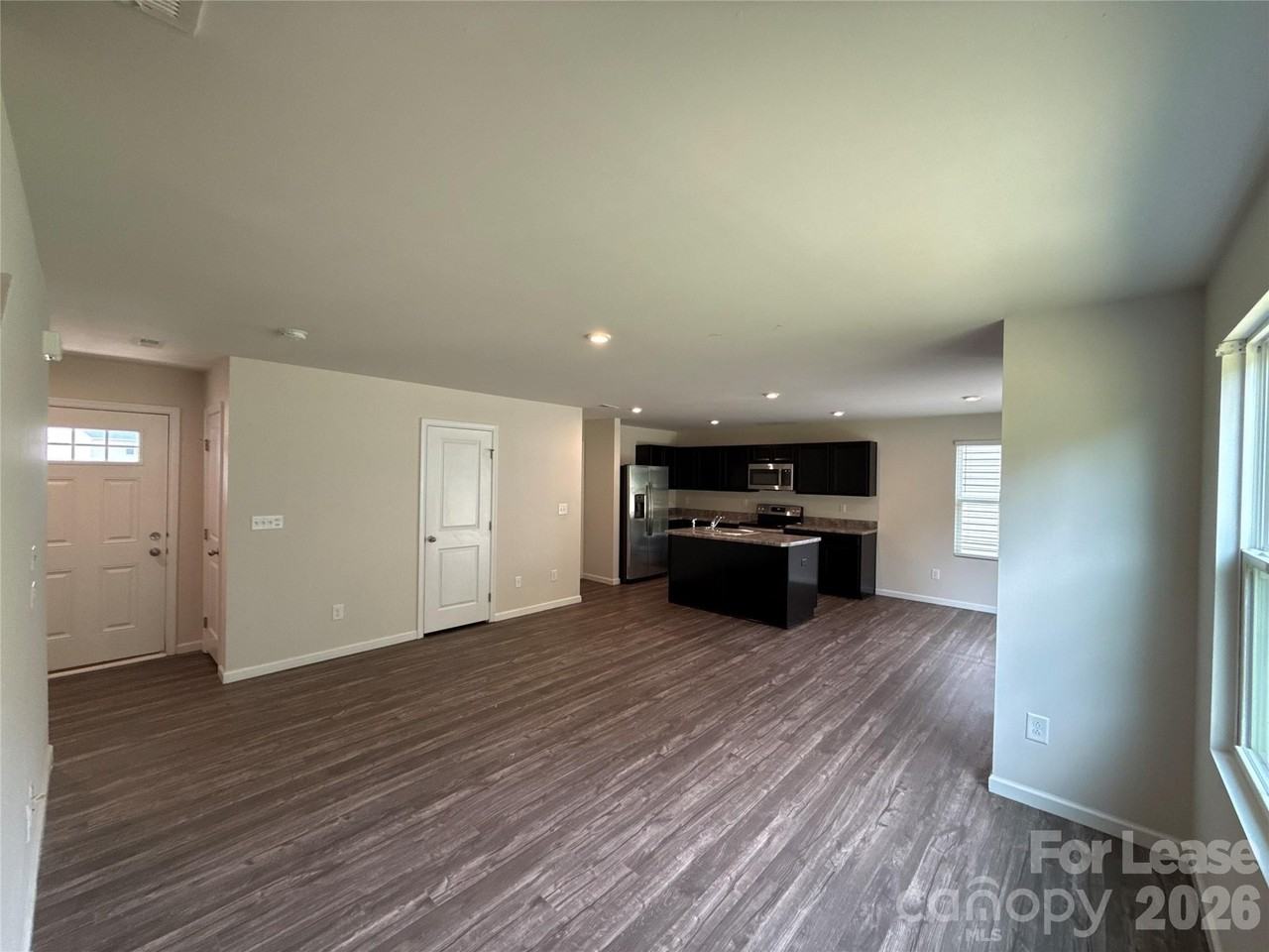 4208 Bowline Dr - Photo 4 of 17