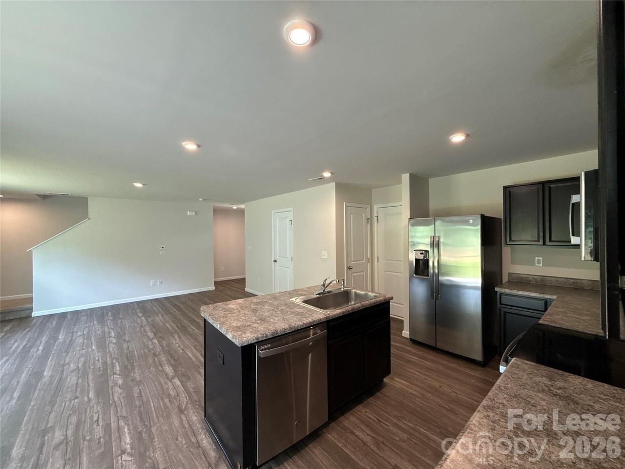 4208 Bowline Dr - Photo 7 of 17