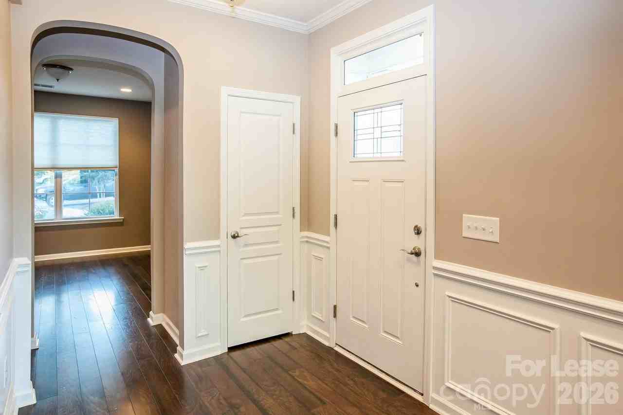 5818 Glenmore Garden Dr - Photo 4 of 34