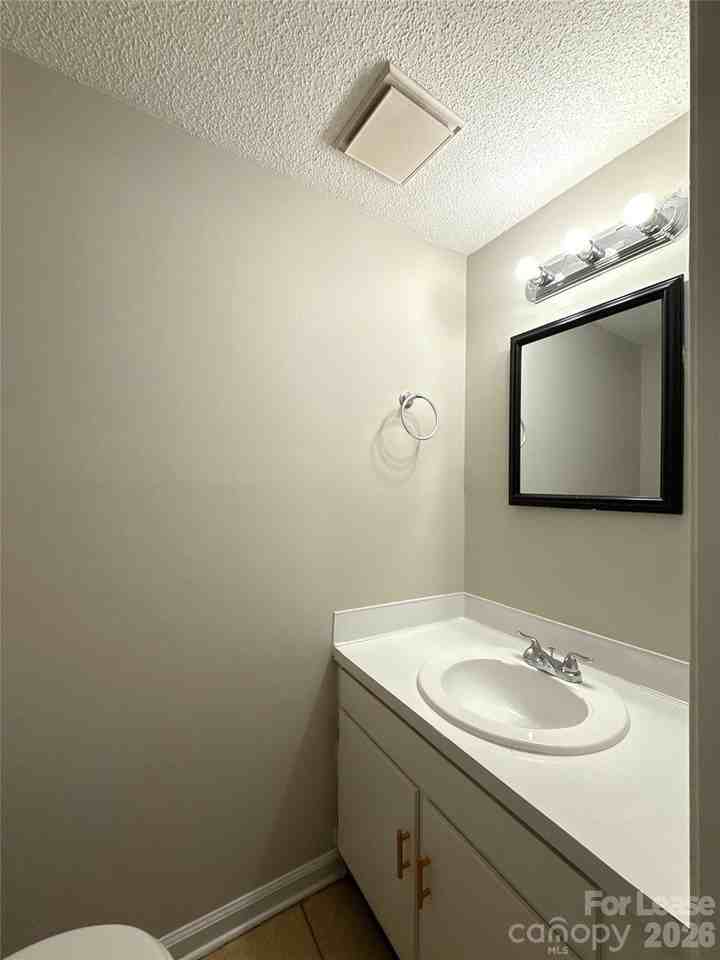 10953 Park Rd - Photo 7 of 20