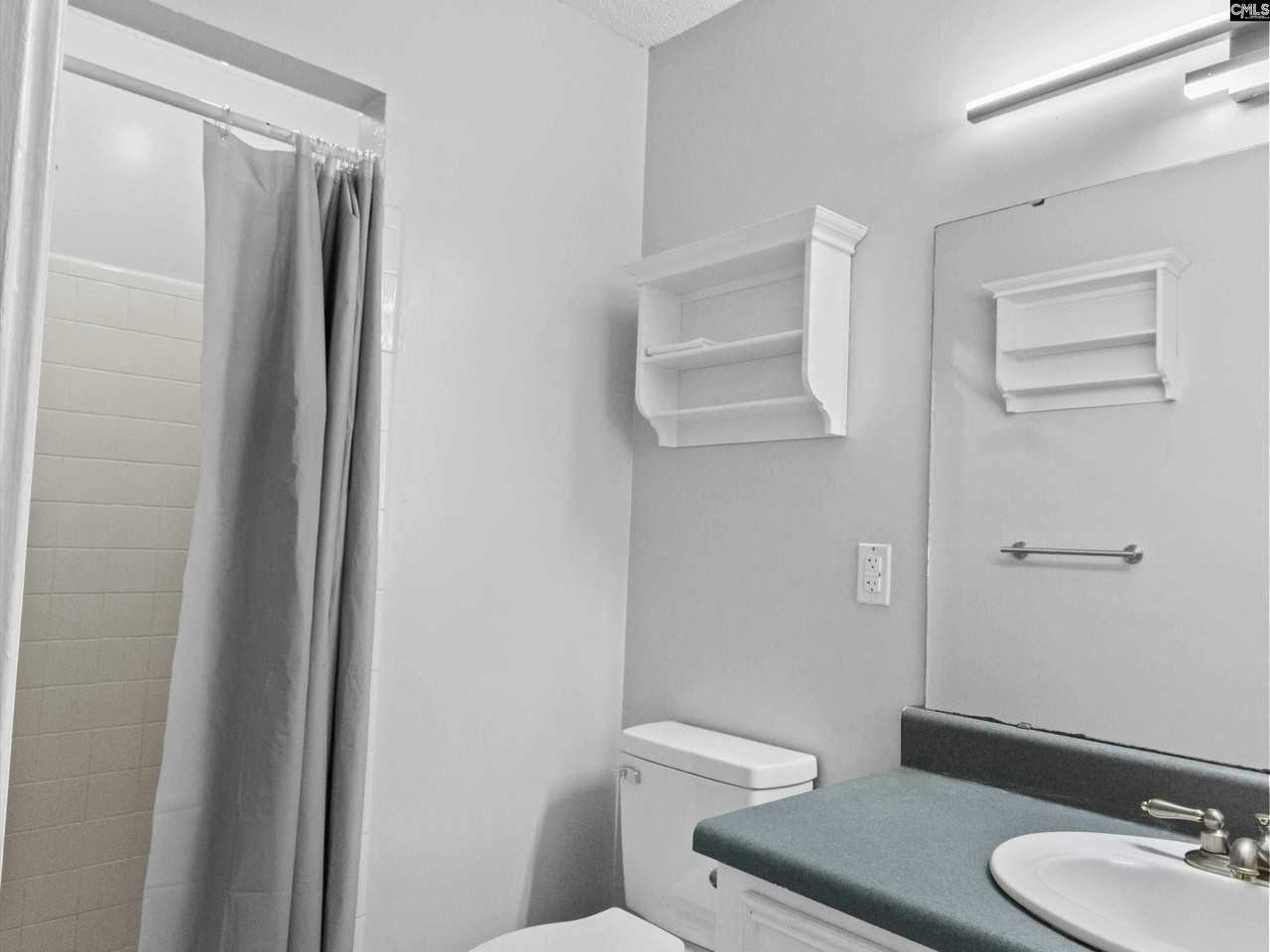 42 Halton Ct - Photo 2 of 22