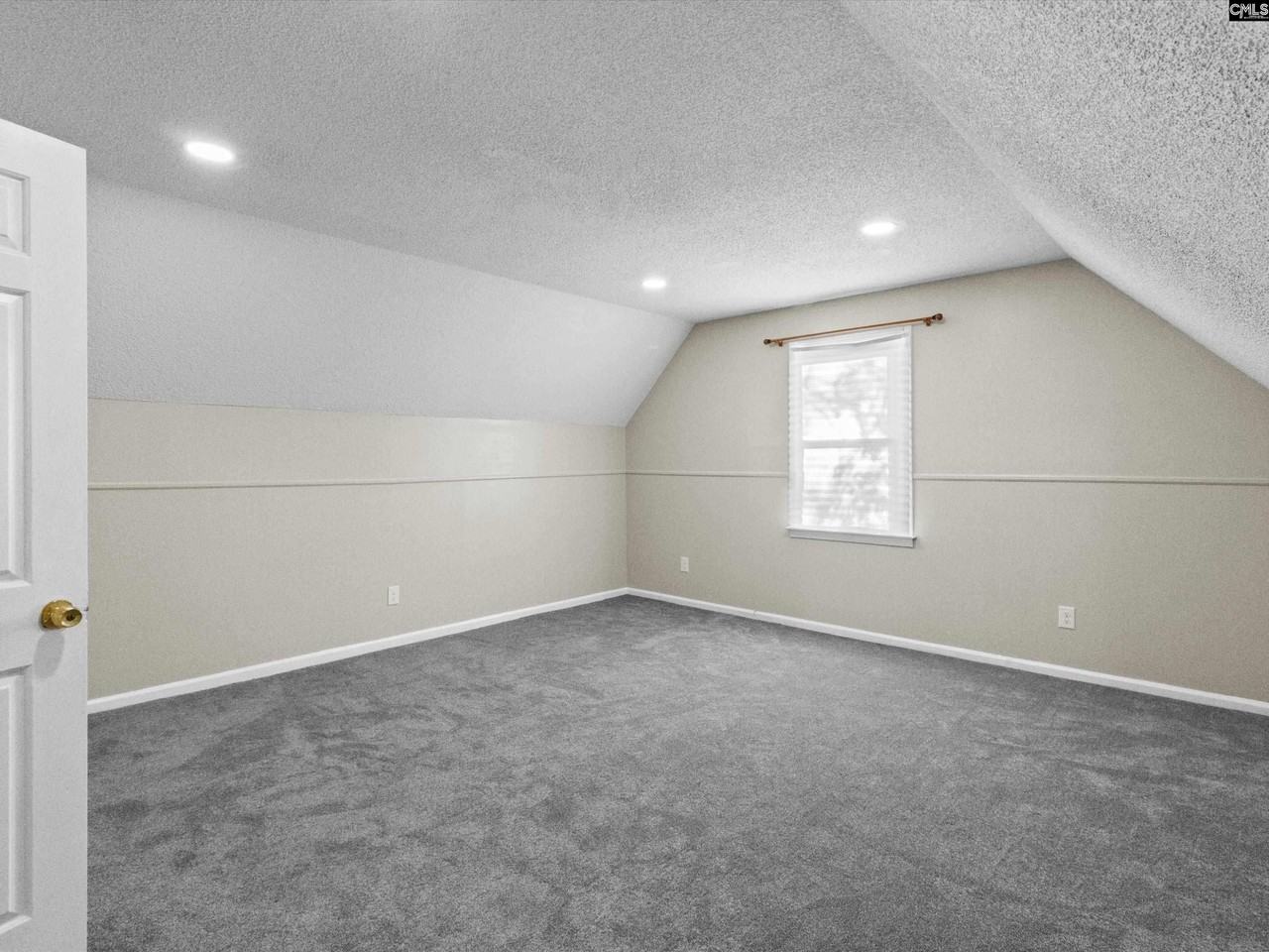 42 Halton Ct - Photo 5 of 22
