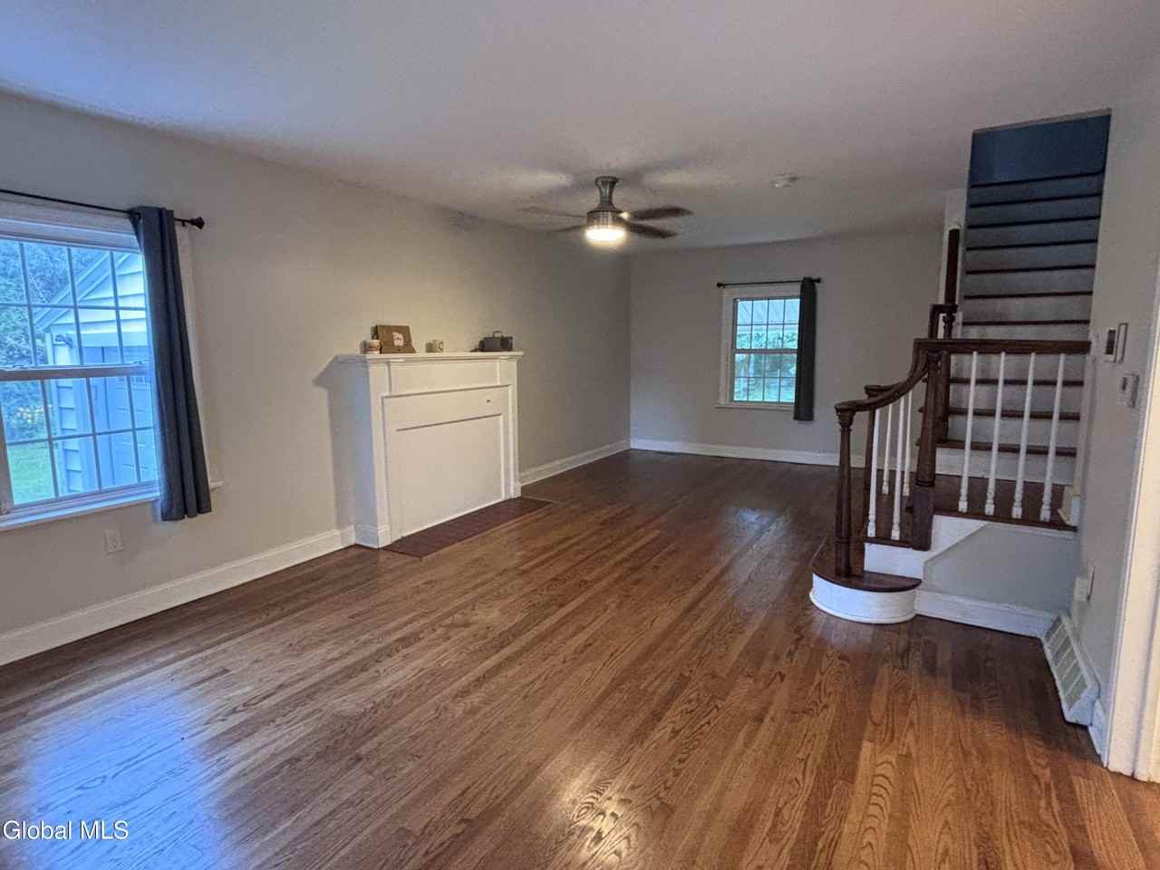1422 Regent St - Photo 2 of 20