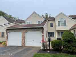 featured image of 517 Meadow Ln