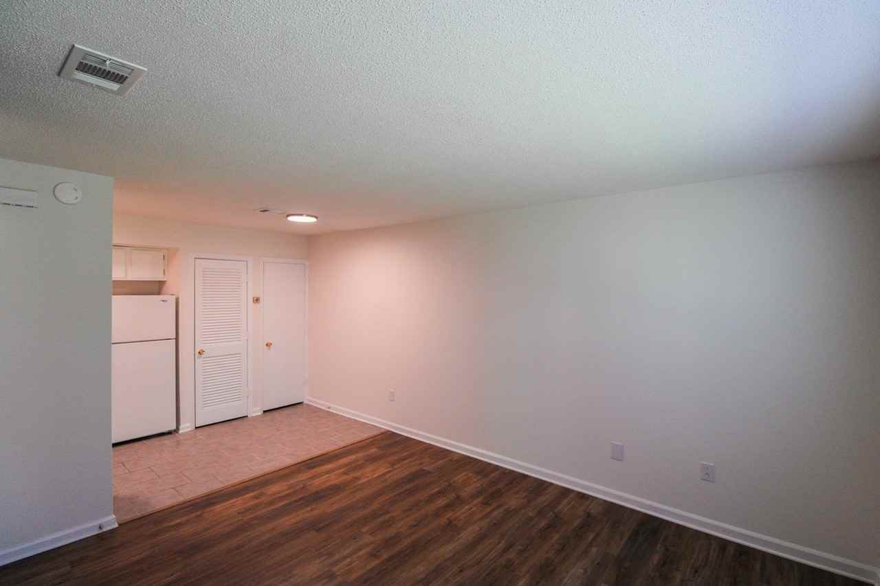 2494 Etiwan Ave #3C - Photo 2 of 13