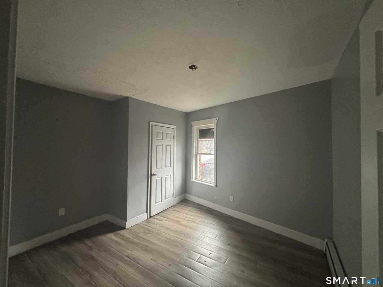 2370 Main St - Photo 4 of 8
