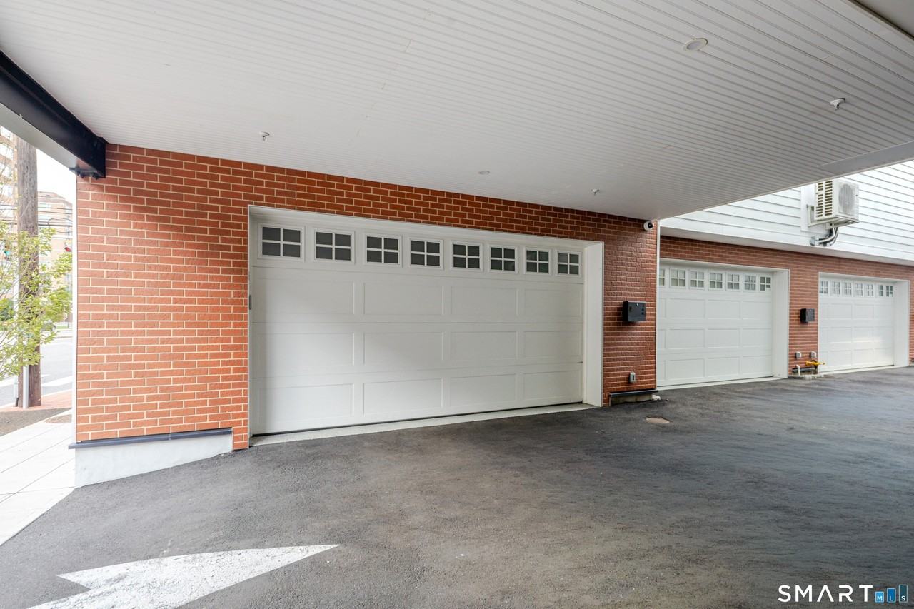 1385 Washington Blvd #5 - Photo 3 of 35