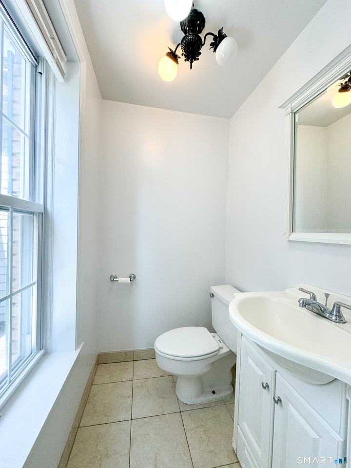 104 Rowayton Ave - Photo 7 of 14