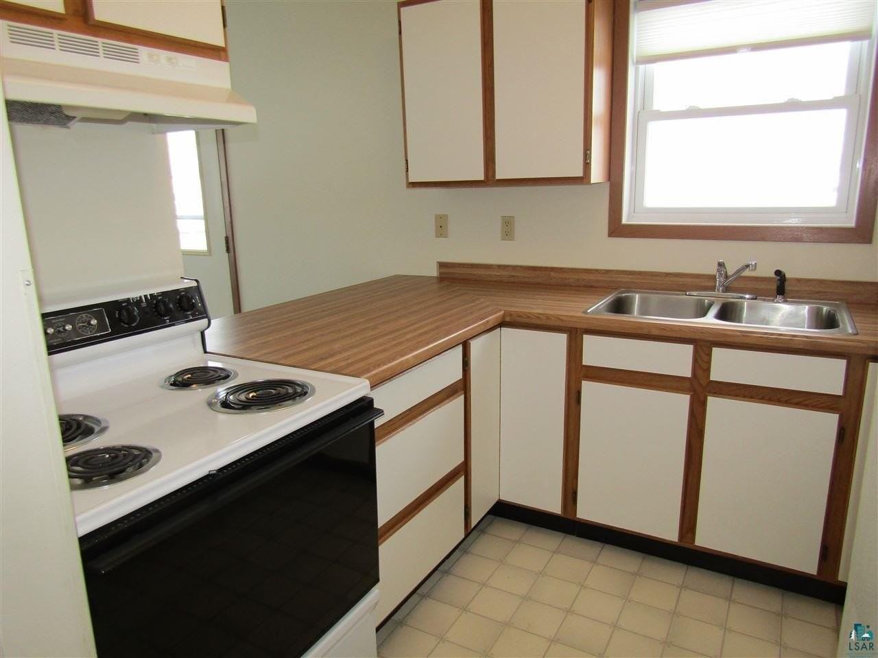 47 E 4th St - Photo 5 of 13