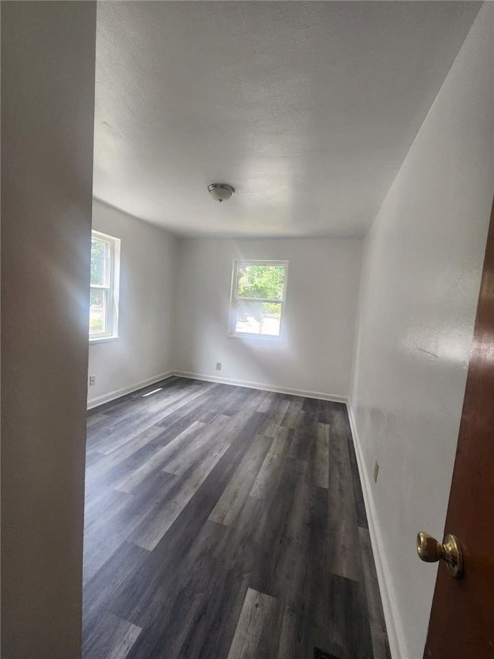 3108 E 3rd St - Photo 6 of 8