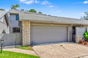 featured image of 172 Deer Lake Cir