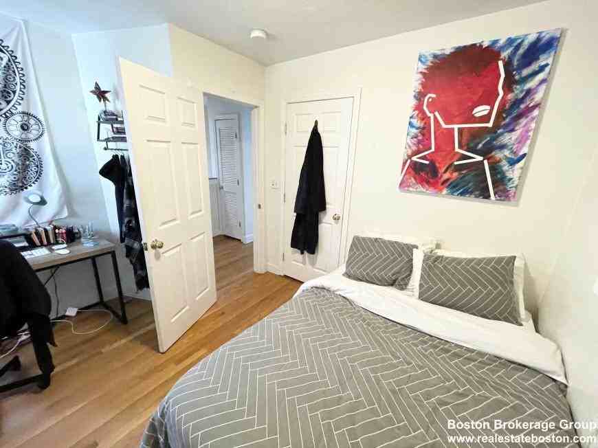 157 Marcella St - Photo 7 of 10