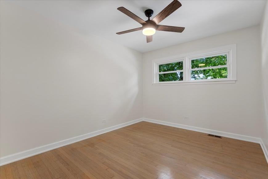 11358 S Rockwell St - Photo 6 of 10